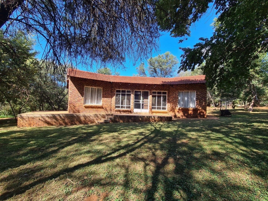 3 Bedroom Property for Sale in Potchefstroom Rural North West